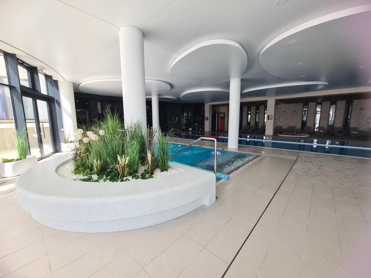 Polanki Aqua Apartamenty Nielimitowany Dostep Do Basenow Parking Free Колобжег Экстерьер фото
