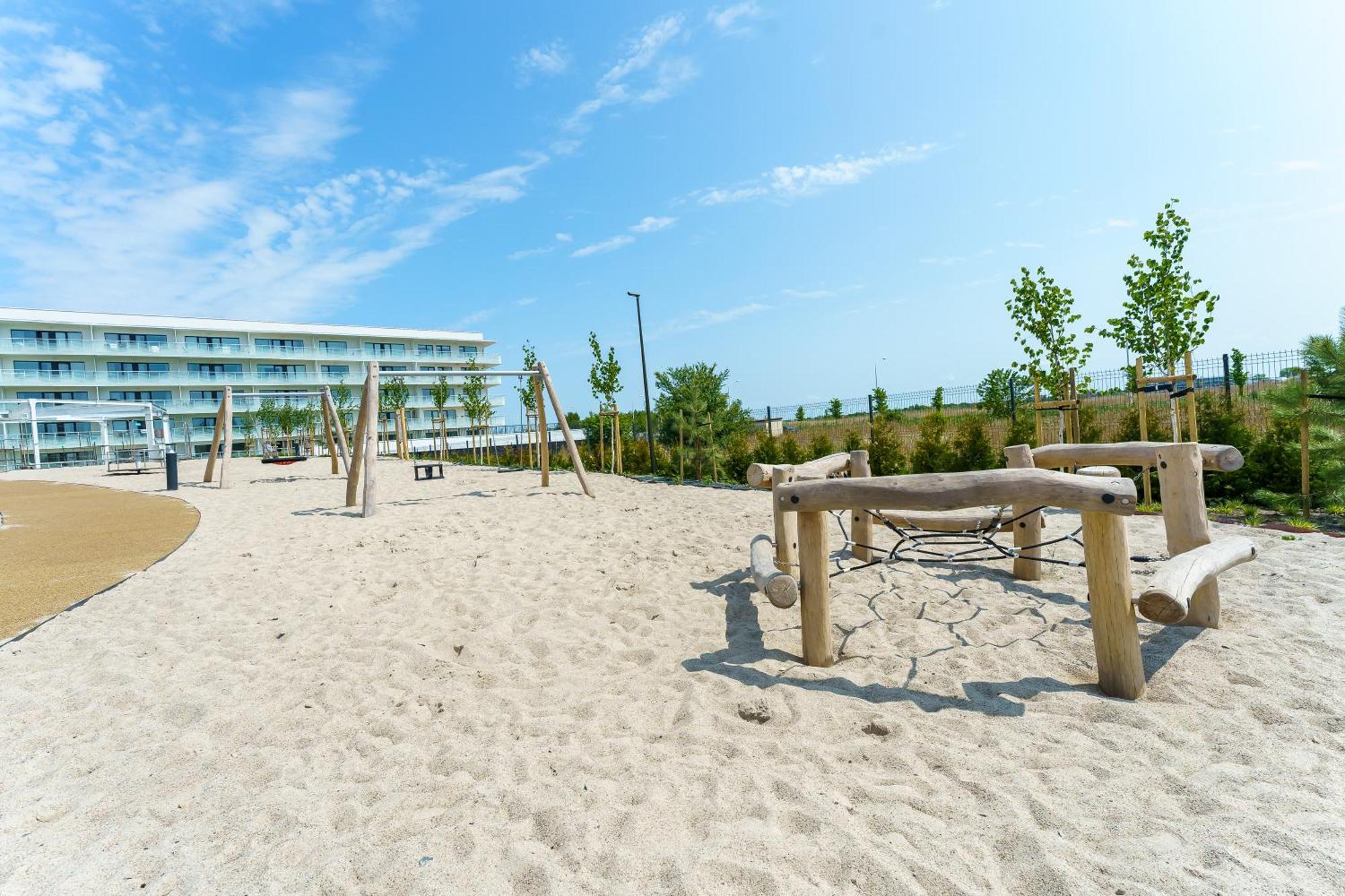 Polanki Aqua Apartamenty Nielimitowany Dostep Do Basenow Parking Free Колобжег Экстерьер фото